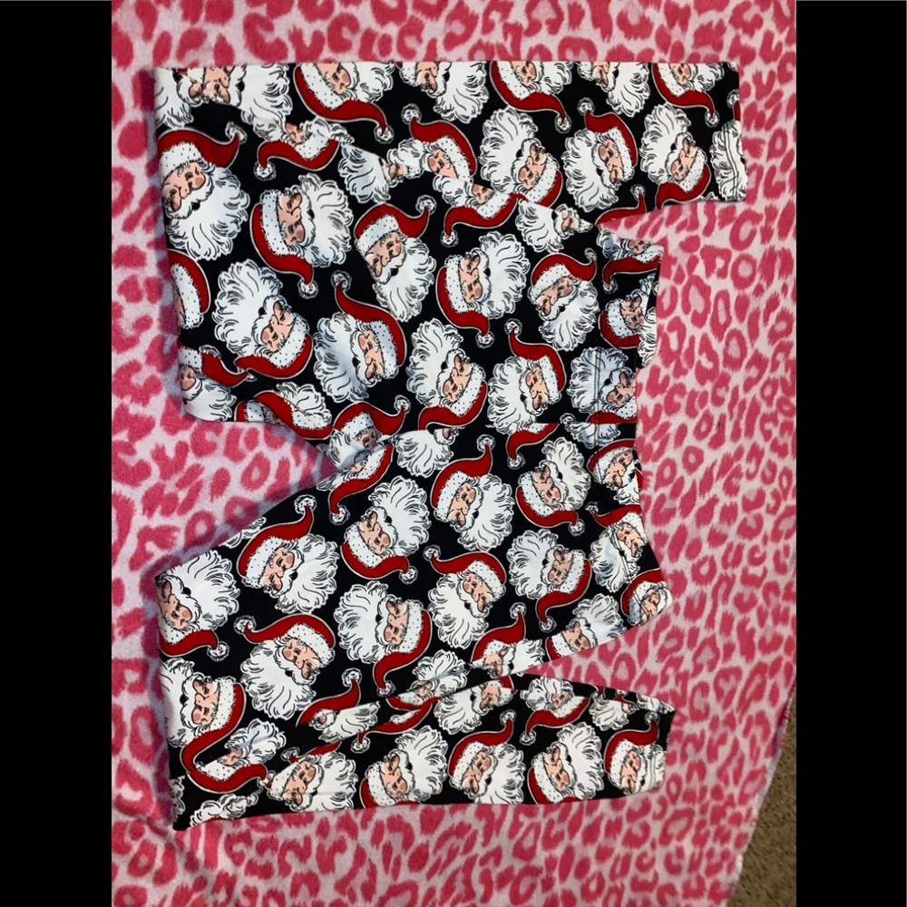 Super cute Santa leggings